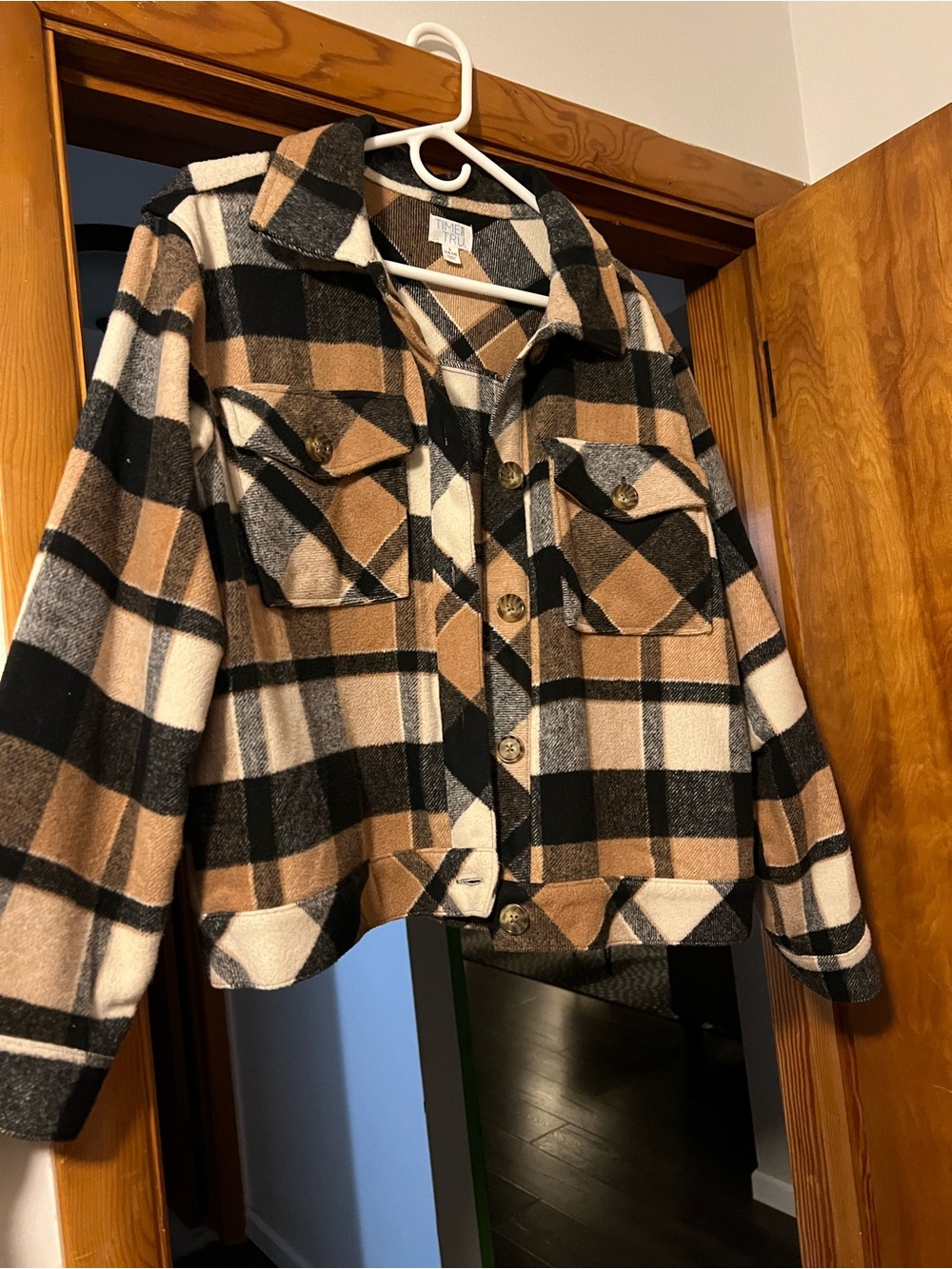 Time and Tru Cropped Plaid Utility Jacket in Black, Brown & Cream